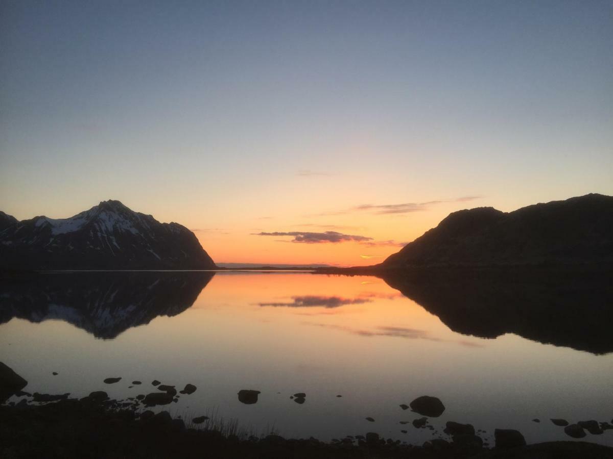 Midnight Sun View Lofoten Leknes Eksteriør bilde